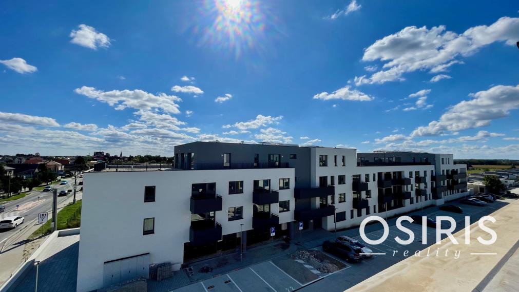 Exkluzívny strešný byt s veľkou slnečnou terasou - skolaudované