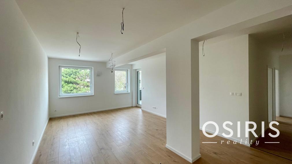 Skolaudovaný 3 izbový byt s priestranným balkónom