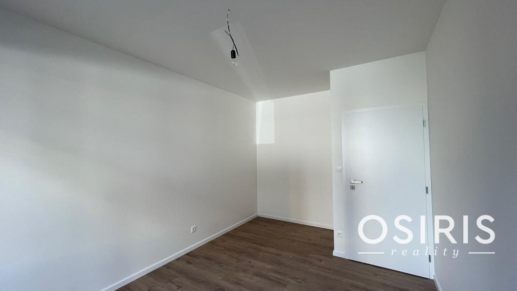 Moderný 3 izbový byt s priestrannou predzáhradkou