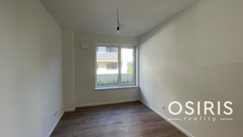 Moderný 3 izbový byt s priestrannou predzáhradkou