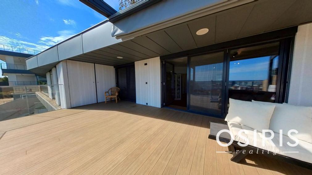 2i byt zariadený dizajnérom, s priestrannou terasou, novostavba 2019, Koliba