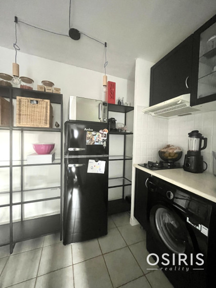 Bývanie v rodinnom dome: Zariadený 1 byt, Jaskový rad, BA III