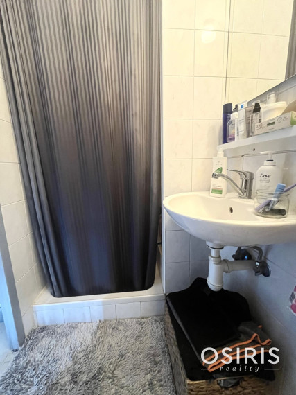 Bývanie v rodinnom dome: Zariadený 1 byt, Jaskový rad, BA III