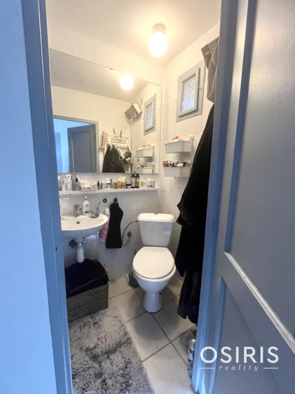 Bývanie v rodinnom dome: Zariadený 1 byt, Jaskový rad, BA III