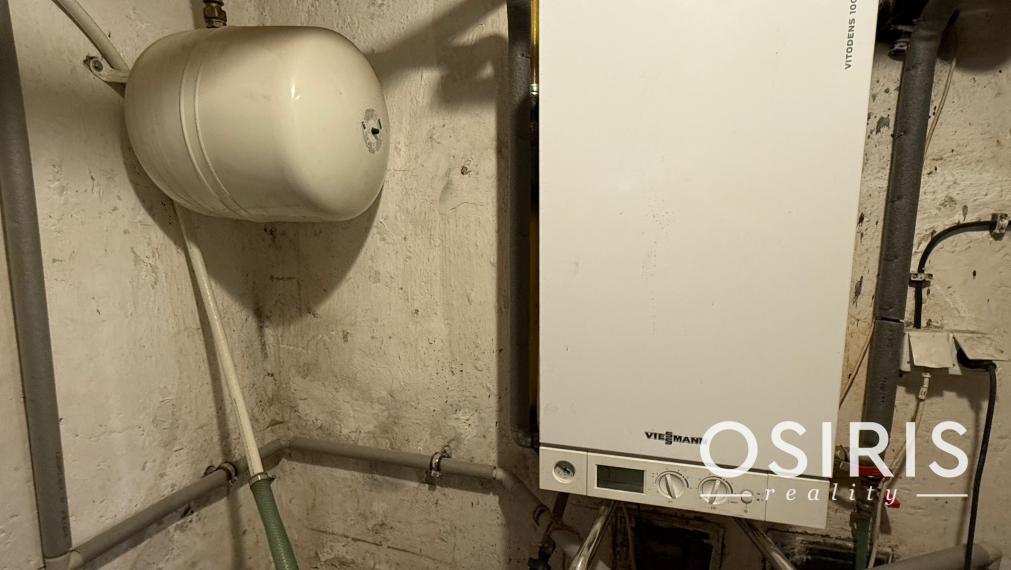 Rezervované: 4 izbový rodinný dom, 2x garáž, pozemok 674 m2