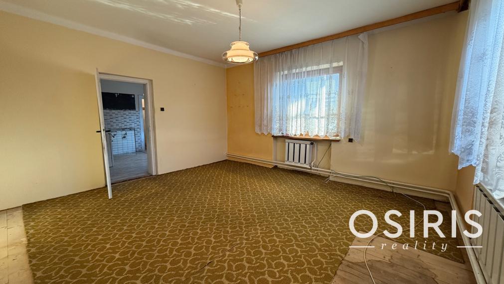 Rezervované: 4 izbový rodinný dom, 2x garáž, pozemok 674 m2