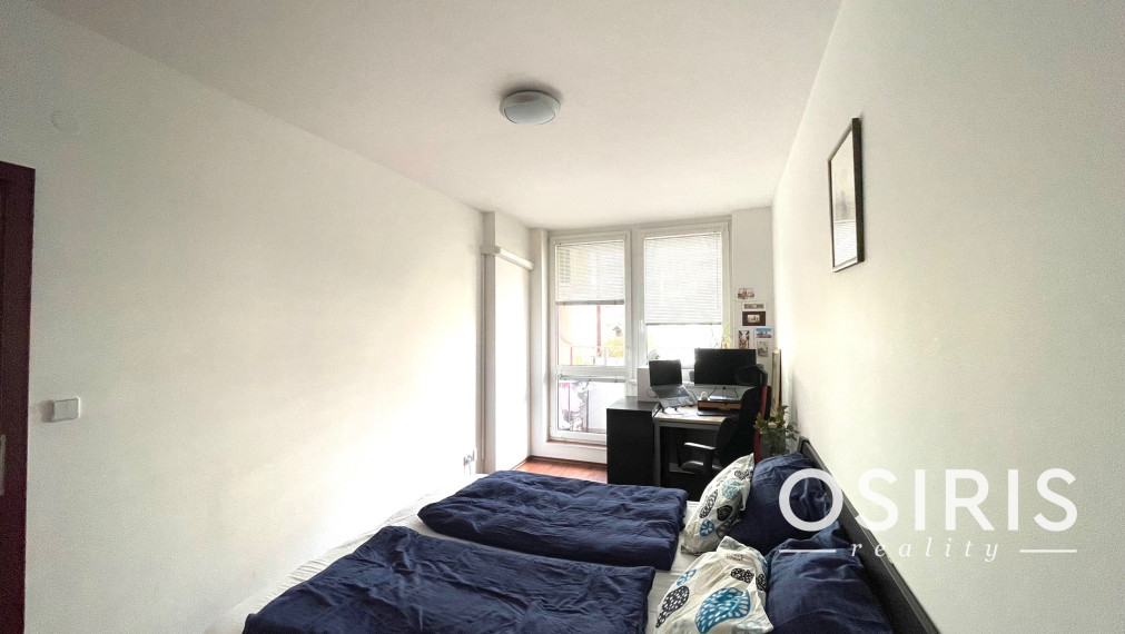 Veľký, kompletne zariadený 2 izb. byt s garážovým miestom v cene