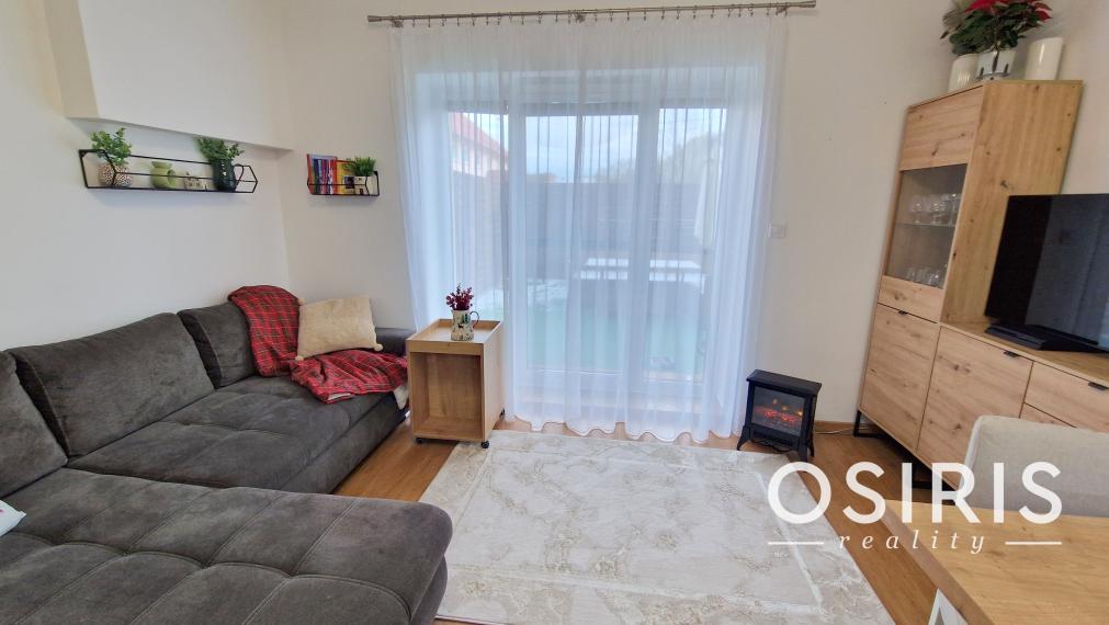 Zariadený 2i byt s veľkou terasou 21 m2, Novostavba 2024, parkovacie miesto