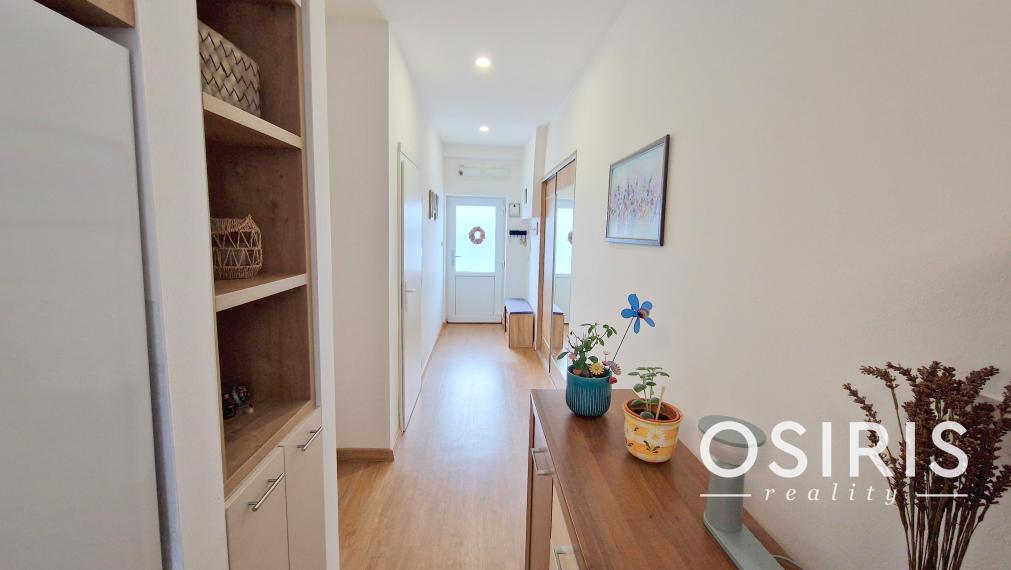 Zariadený 2i byt s veľkou terasou 21 m2, Novostavba 2024, parkovacie miesto