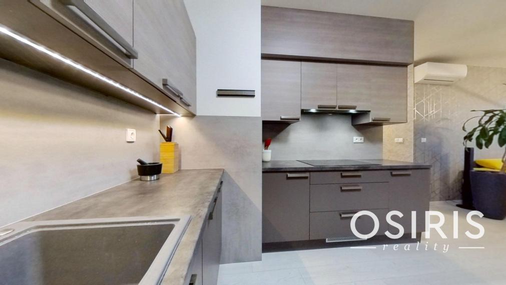 Rezervované: Klimatizovaný 3i byt s loggiou, novostavba 2018, parkovacie miesto v garáži