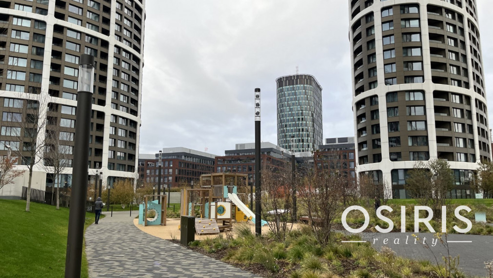 SKY PARK 4. VEŽA: DOWNTOWN Starého Mesta, 3i byt, parking