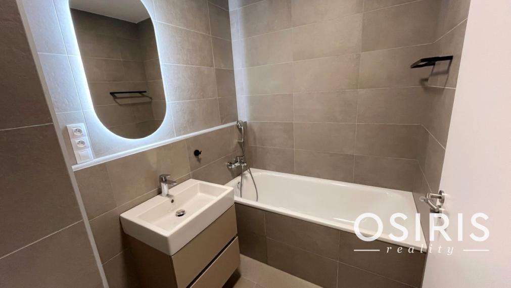 Stačí sa nasťahovať! Zariadený 2i byt, loggia, Bory Mall