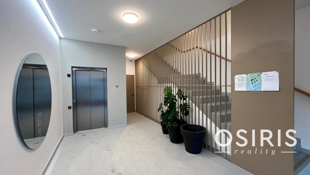 Stačí sa nasťahovať! Zariadený 2i byt, loggia, Bory Mall