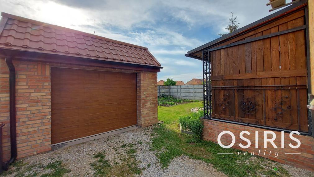 Krásny, slnečný rodinný dom so samostatnou garážou - výborná investícia