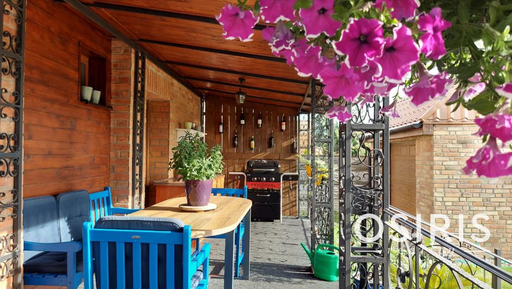 Krásny, slnečný rodinný dom so samostatnou garážou - výborná investícia