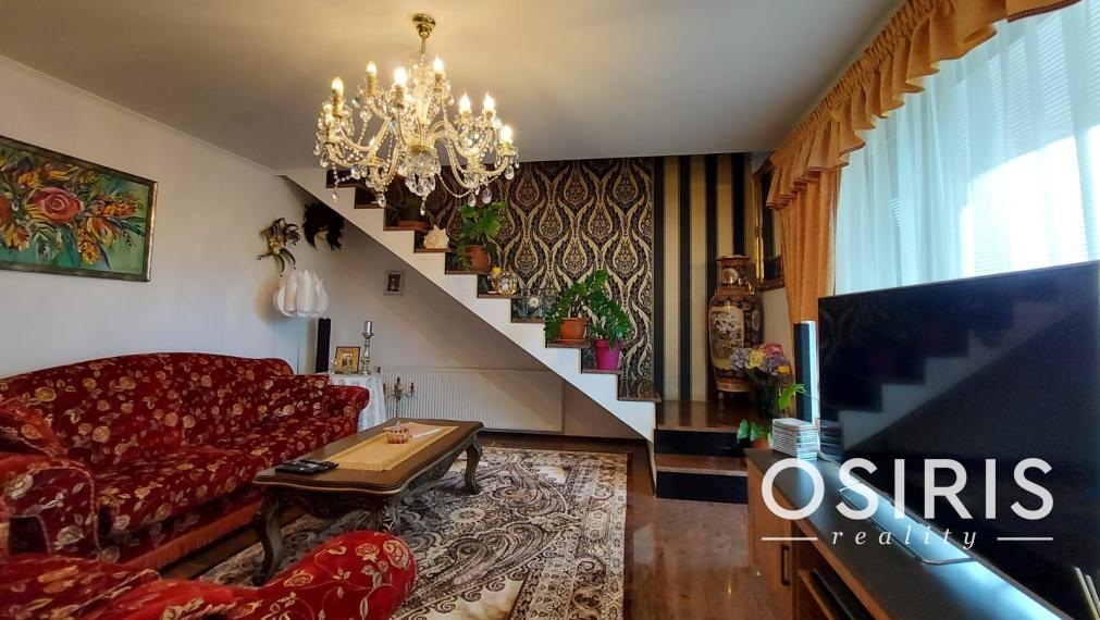 Krásny, slnečný rodinný dom so samostatnou garážou - výborná investícia