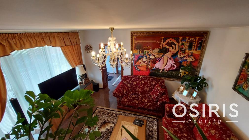 Krásny, slnečný rodinný dom so samostatnou garážou - výborná investícia