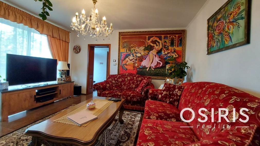 Krásny, slnečný rodinný dom so samostatnou garážou - výborná investícia