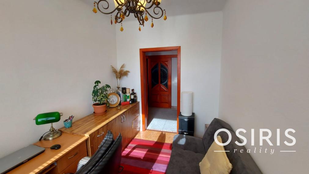 Krásny, slnečný rodinný dom so samostatnou garážou - výborná investícia