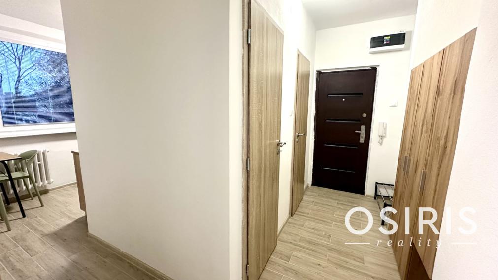 Kompletne zrekonštruovaný, zariadený 1i byt, Hlavná, Stupava