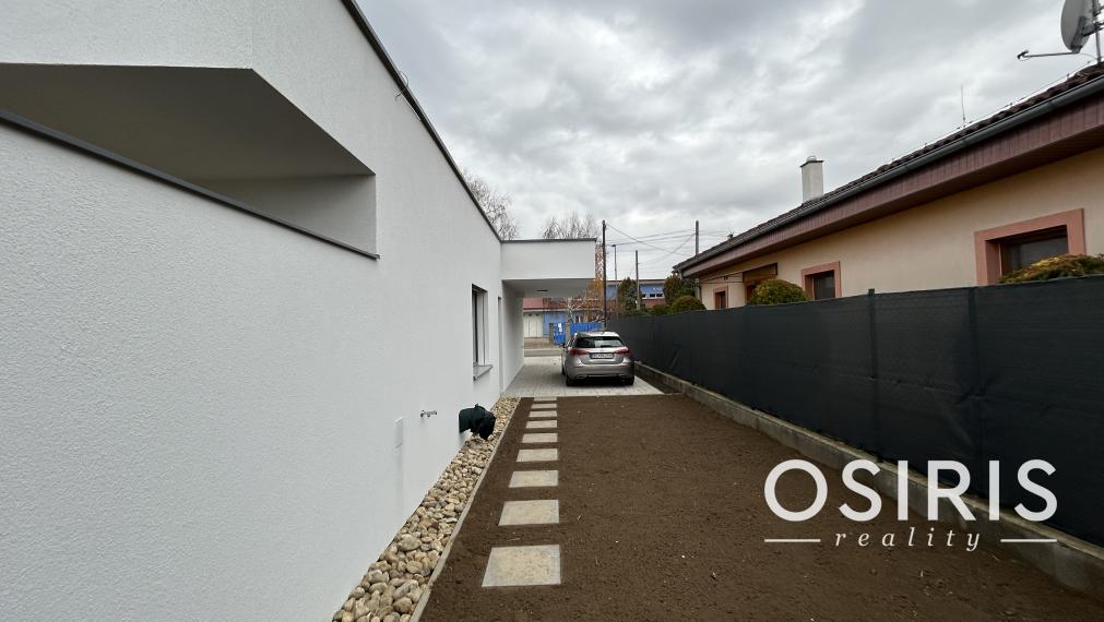 KVALITNE VYHOTOVENÁ NOVOSTAVBA 4 IZB. RD 5 MIN. OD SENCA - OBEC TUREŇ