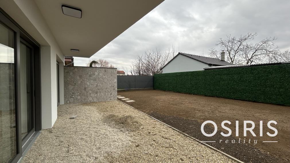 KVALITNE VYHOTOVENÁ NOVOSTAVBA 4 IZB. RD 5 MIN. OD SENCA - OBEC TUREŇ