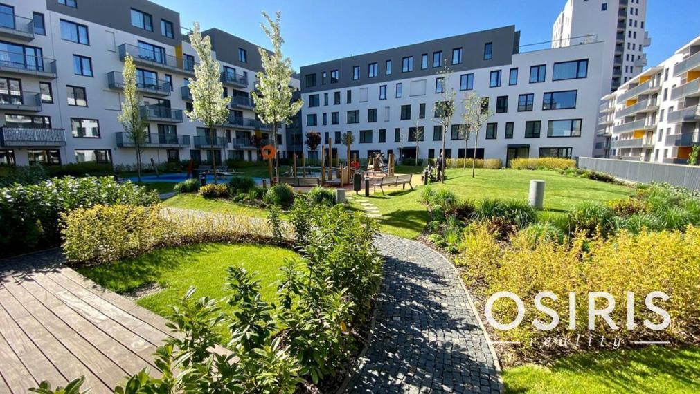 Klimatizovaný 2i byt s balkónom v novostavbe Jarabinky, novostavba 2020