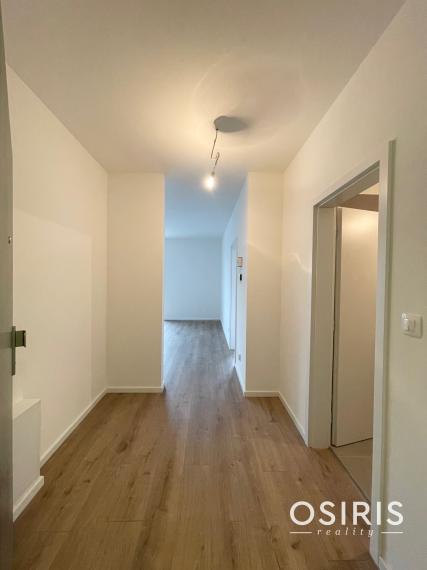 Slnečný 2 izbový byt v štandarde s veľkou terasou