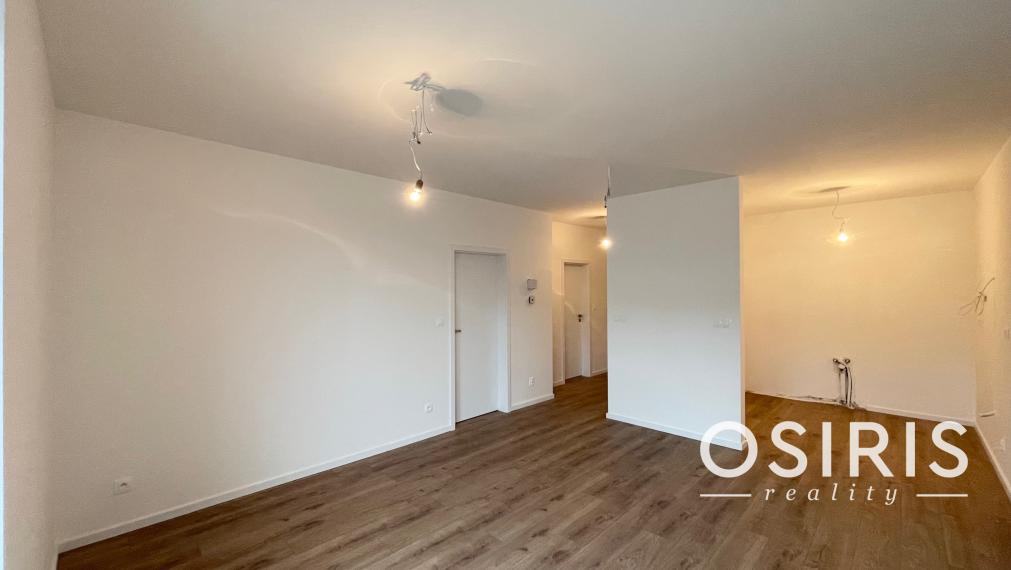 Slnečný 2 izbový byt v štandarde s veľkou terasou