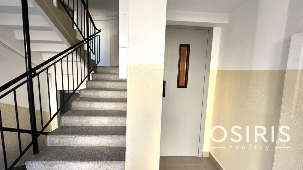 Zrekonštruovaný, zariadený 3i byt v blízkosti Štrkovca