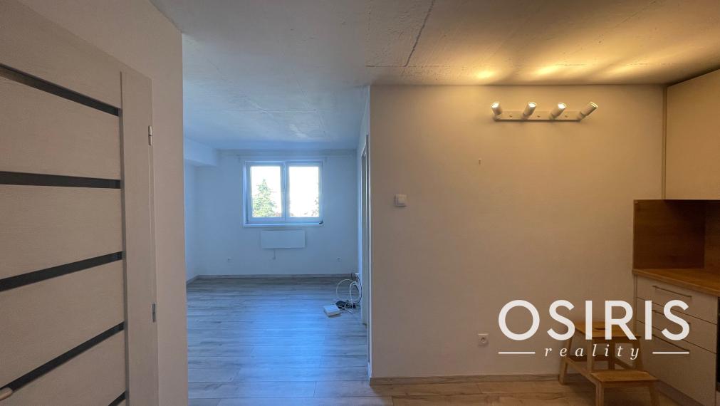 Praktický, kompletne zrekonštruovaný 2 izbový byt