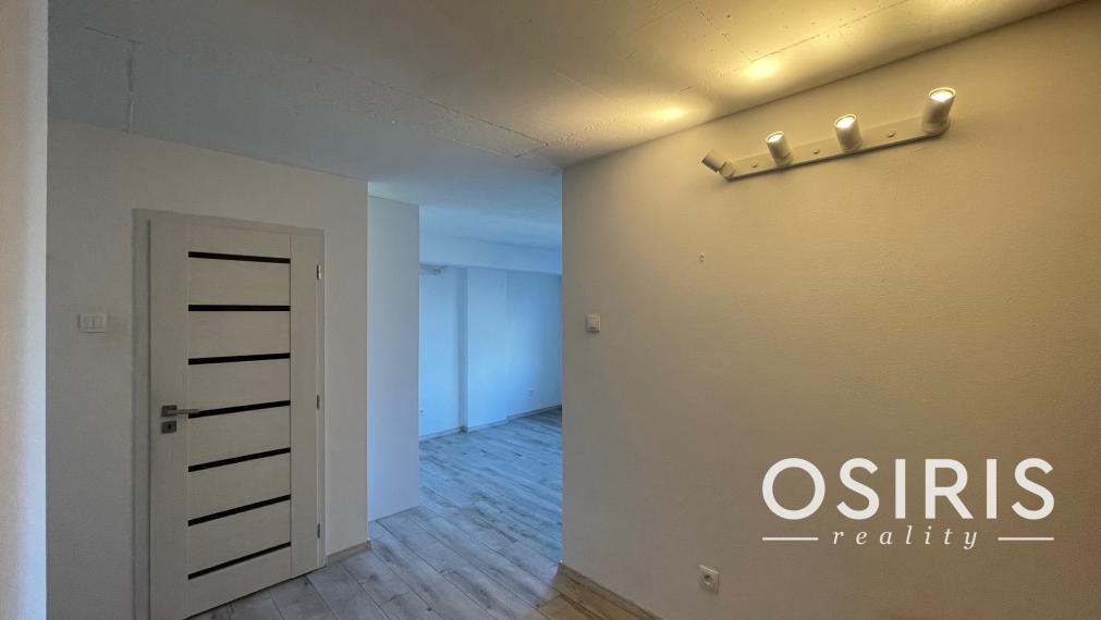 Praktický, kompletne zrekonštruovaný 2 izbový byt