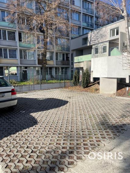 Praktický, kompletne zrekonštruovaný 2 izbový byt