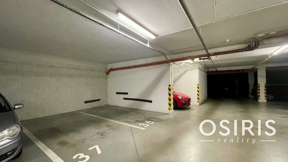 Slnečný 3 izb. byt s garážovým parkovacím miestom v cene