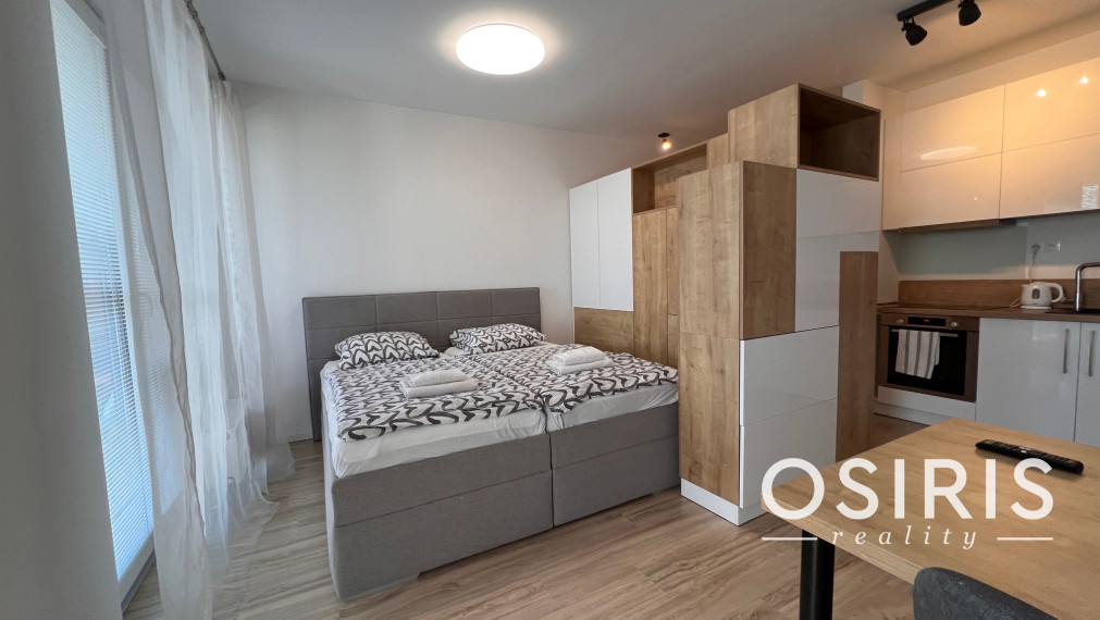 Zariadený 1.5i byt s balkónom, novostavba 2020 Slnečnice, parkovacie miesto