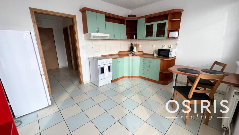 Zariadený 1-izbový byt s balkónom, Ružinov