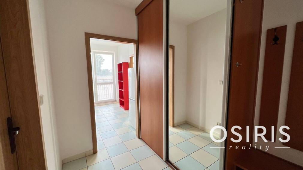 Zariadený 1-izbový byt s balkónom, Ružinov