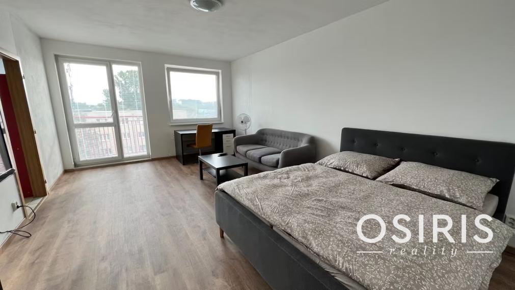 Zariadený 1-izbový byt s balkónom, Ružinov