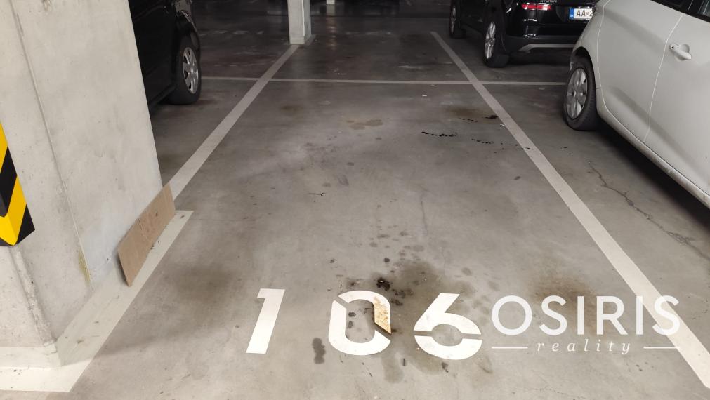 Garážové státie v podzemnej garáži, Slnečnice