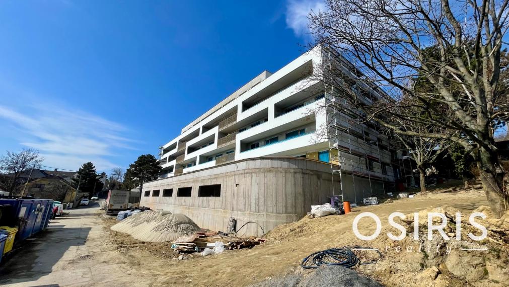 Slnečný 3 izb. byt s predzáhradkou a výhľadom na Bratislavu