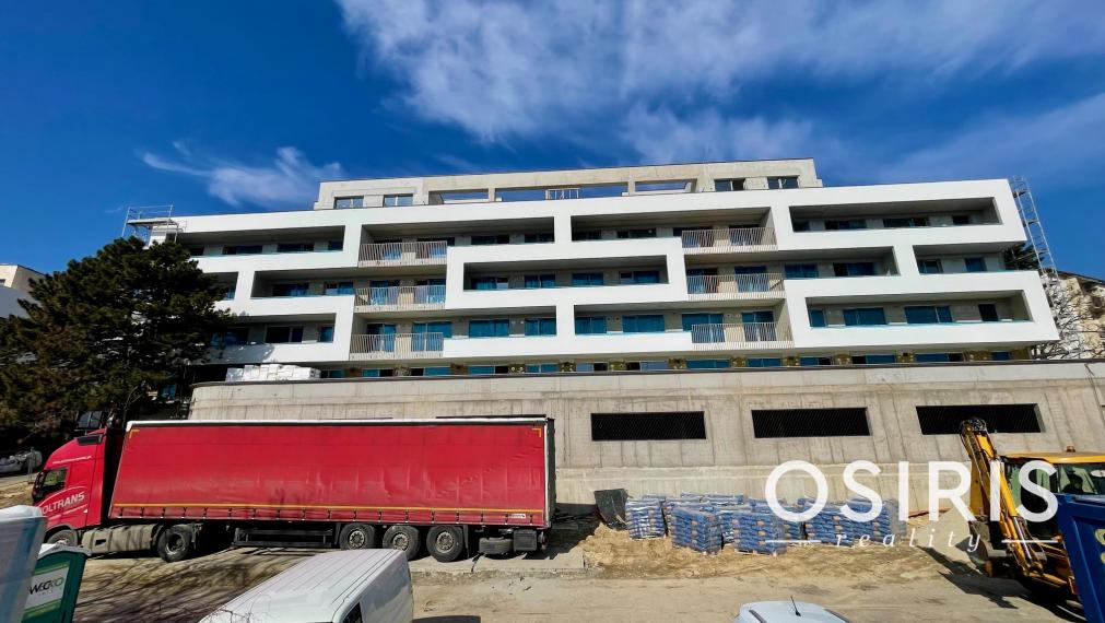 Slnečný 3 izb. byt s predzáhradkou a výhľadom na Bratislavu