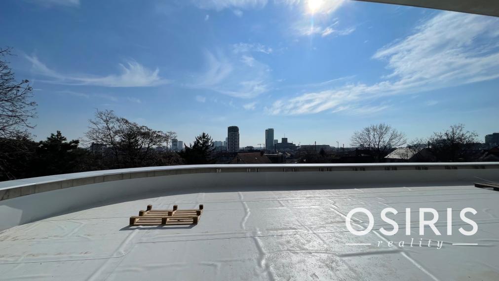 Slnečný 3 izb. byt s predzáhradkou a výhľadom na Bratislavu