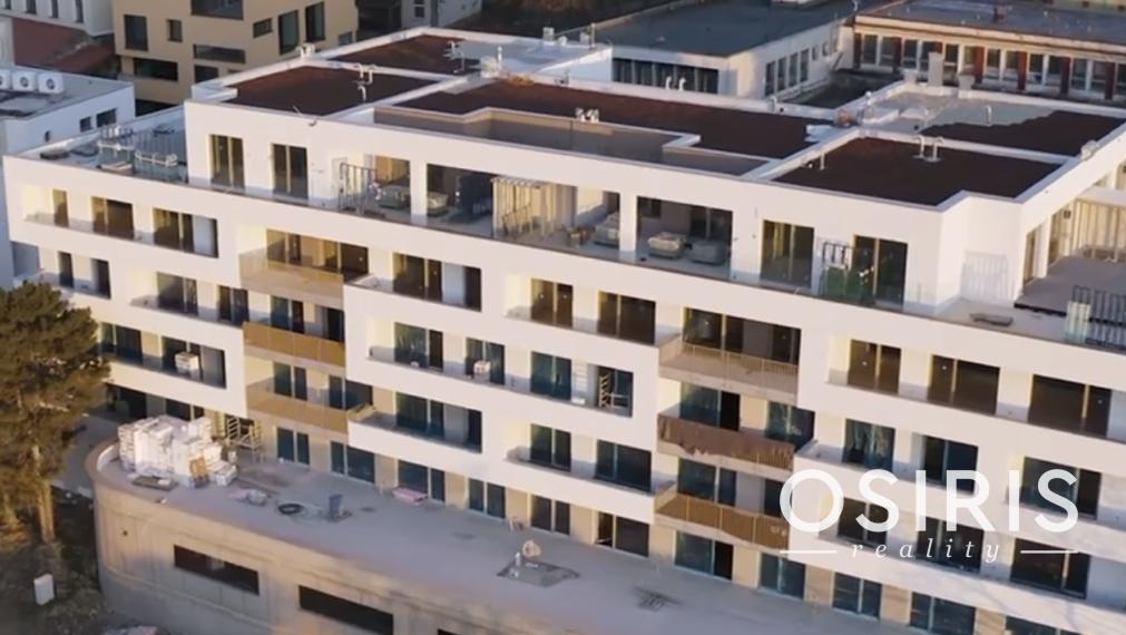 Slnečný 3 izb. byt s predzáhradkou a výhľadom na Bratislavu