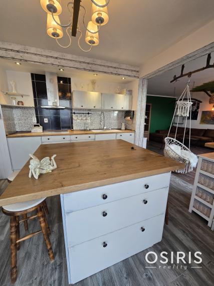 Klimatizovaný 3-izbový Mezonet s balkónom, 2x parkovacie miesto, kolaudácia r. 2009, Stupava