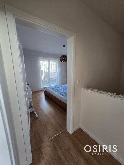 Klimatizovaný 3-izbový Mezonet s balkónom, 2x parkovacie miesto, kolaudácia r. 2009, Stupava