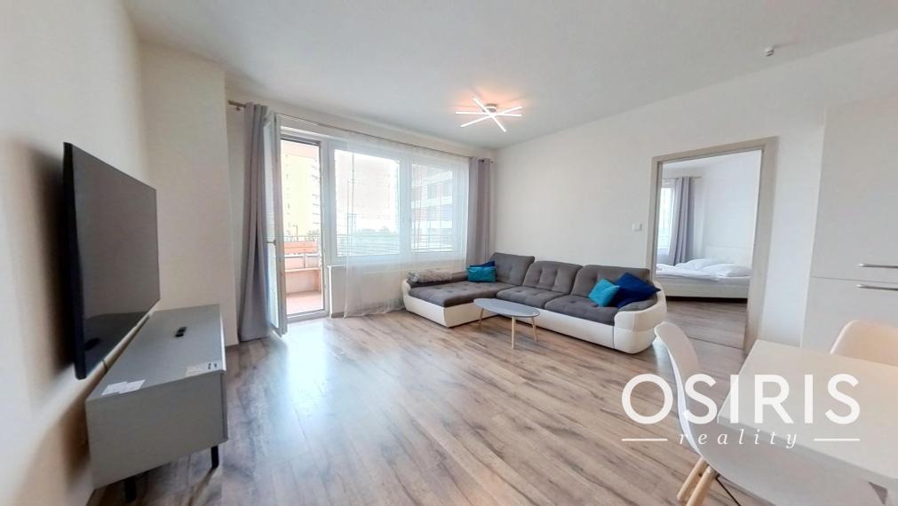 Krátkodobý prenájom - Klimatizovaný 2i byt s balkónom, novostavba 2019, parkovacie miesto