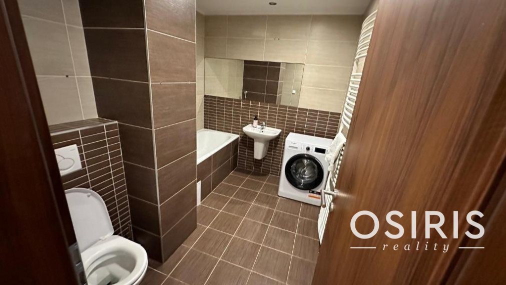 Zariadený 2i byt po rekonštrukcii z r. 2020, balkón, parkovanie