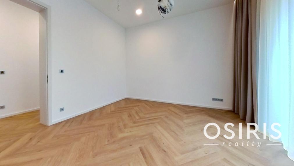 Nadštandardný klimatizovaný 5i byt 160 m2 + záhrada 100 m2, Holubyho ul.