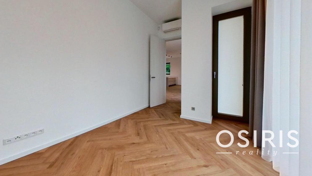 Nadštandardný klimatizovaný 5i byt 160 m2 + záhrada 100 m2, Holubyho ul.