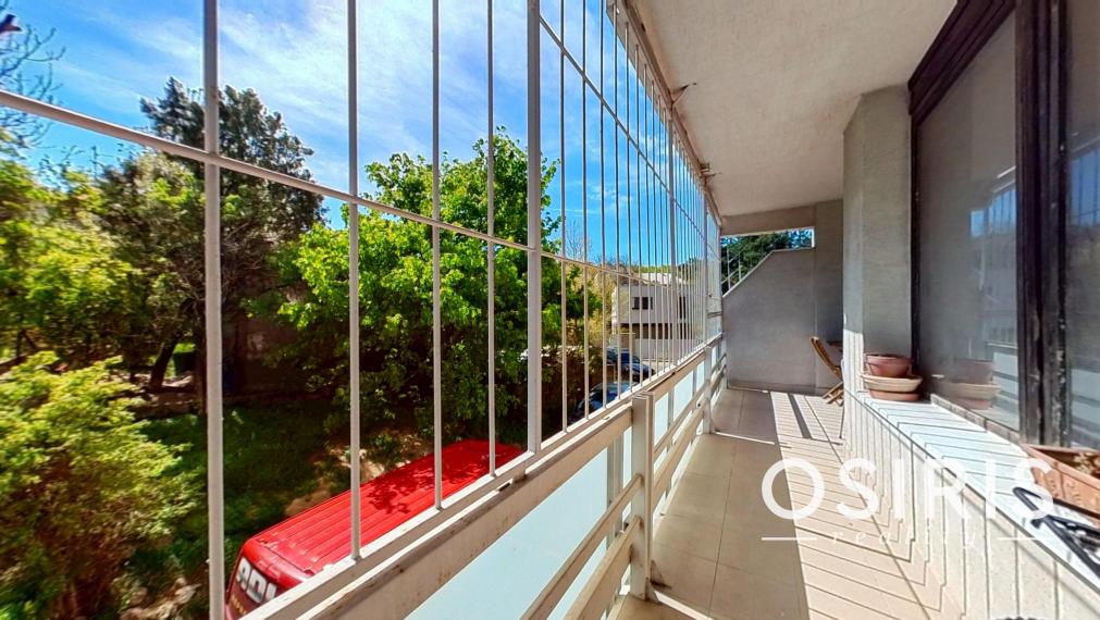 Priestranný 3 izbový byt s loggiou 12m2 v pôvodnom stave, Bôrik